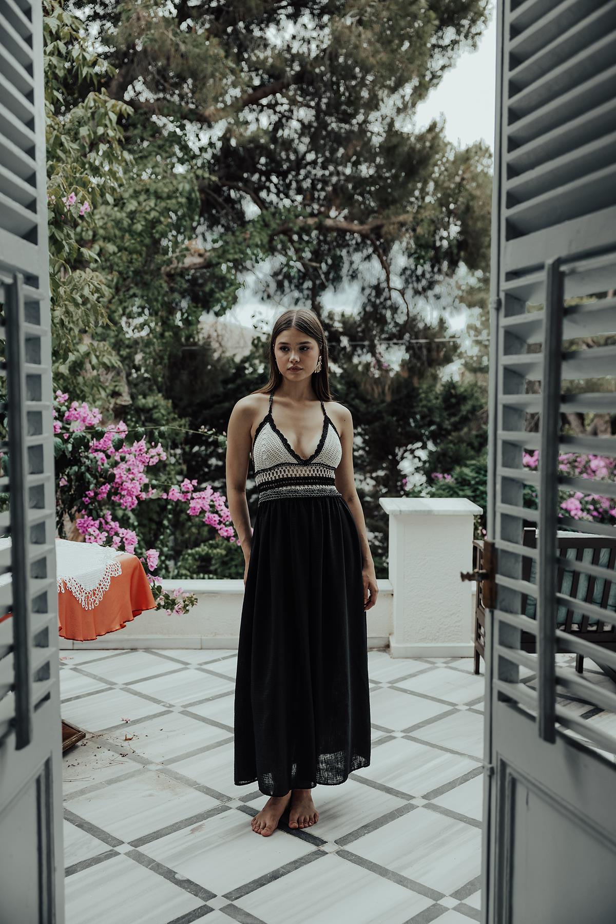 Rey Hand-Crocheted Backless Lace Maxi Dress — Black