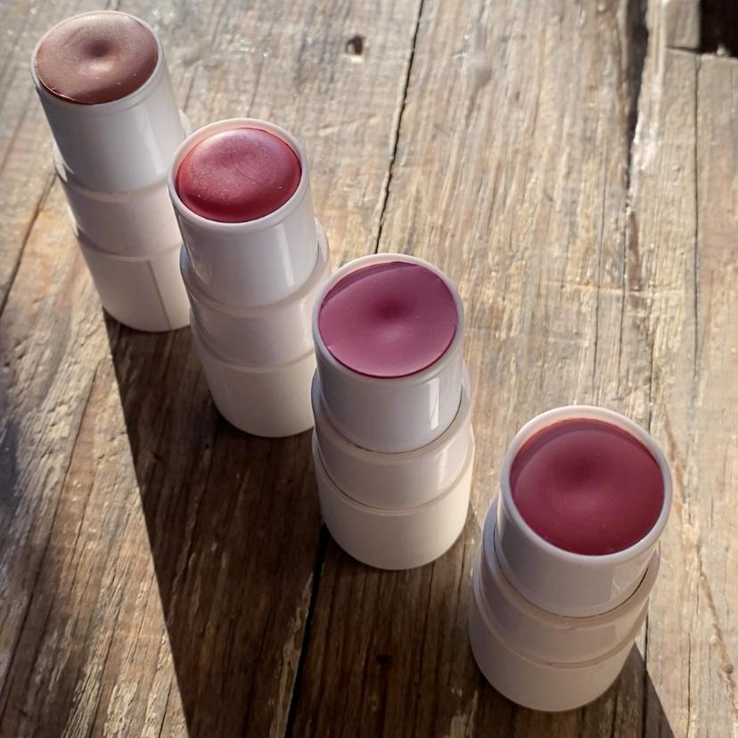 Lip & Cheek Bloom 2-in 1-Natural Lipstick & Blush