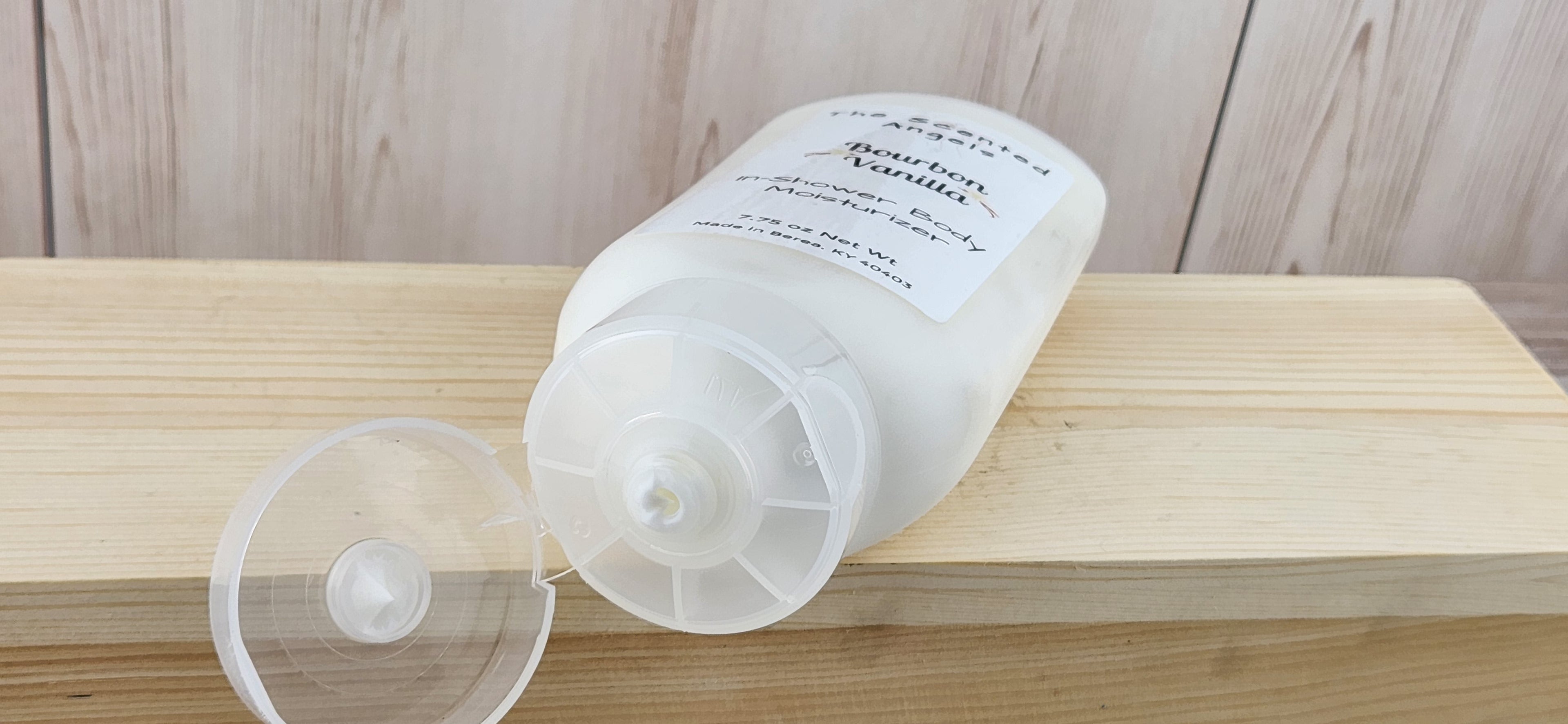 Bourbon Vanilla In-Shower Moisturizer – 7.75 Oz.