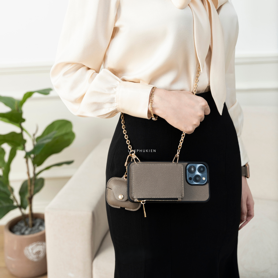 Louis Vuitton Epsom Leather iPhone Card Wallet Case