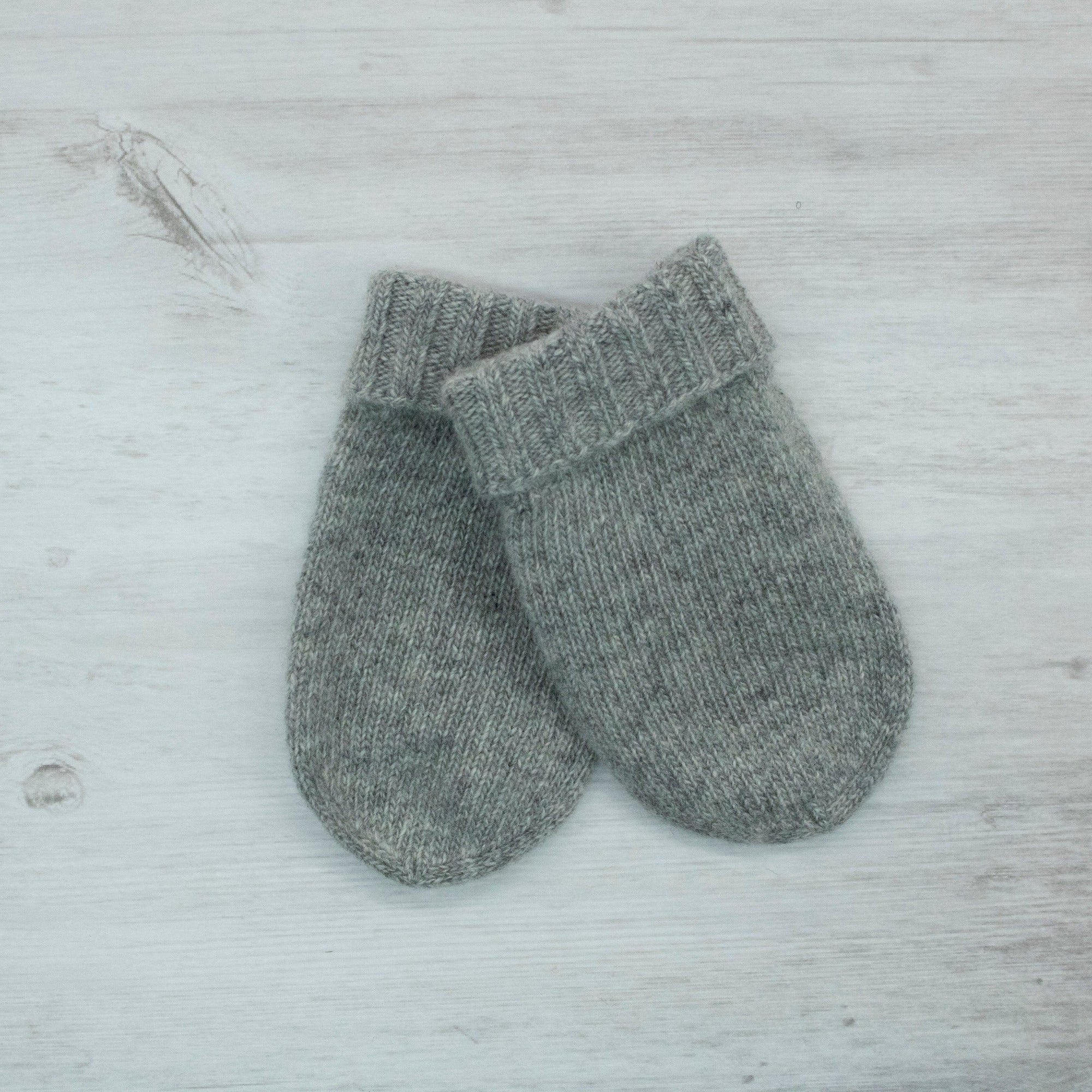 BABY CASHMERE MITTENS-4
