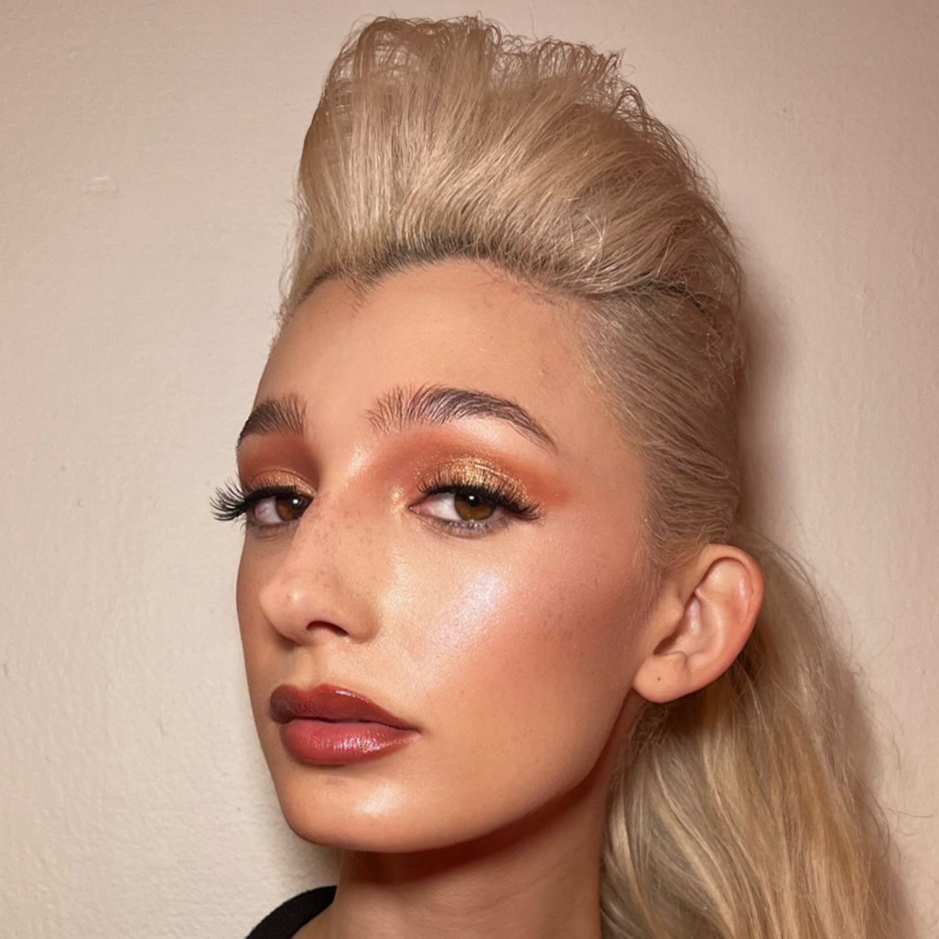 Ashunta Sheriff Beauty Unicorn Blush & Highlighter Palette