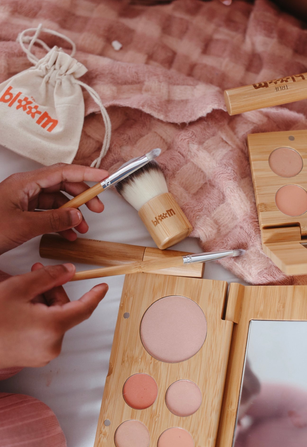 Bloom Makeup Kit for Children – 11 Pieces