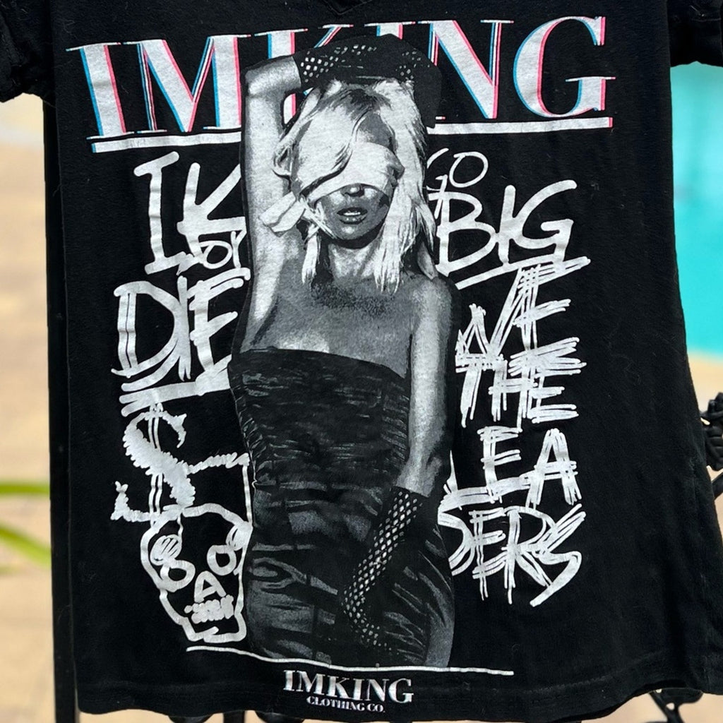 IMKING Edgy Woman with Blindfold Women’s V-Neck Pre-Loved Tee
