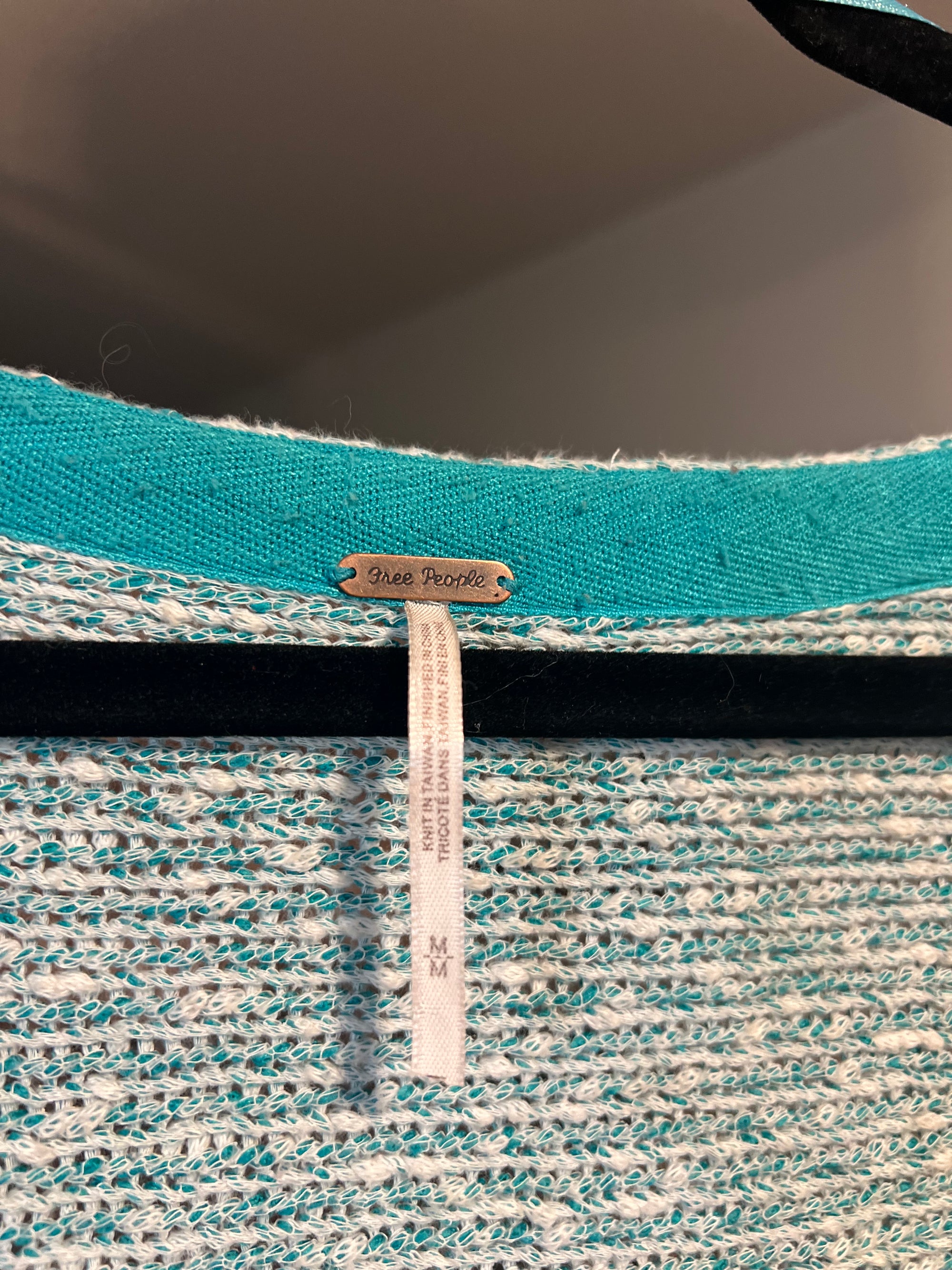 Free People Bright Lights V-Neck Dolman Sleeve Sweater – Turquoise – Size M