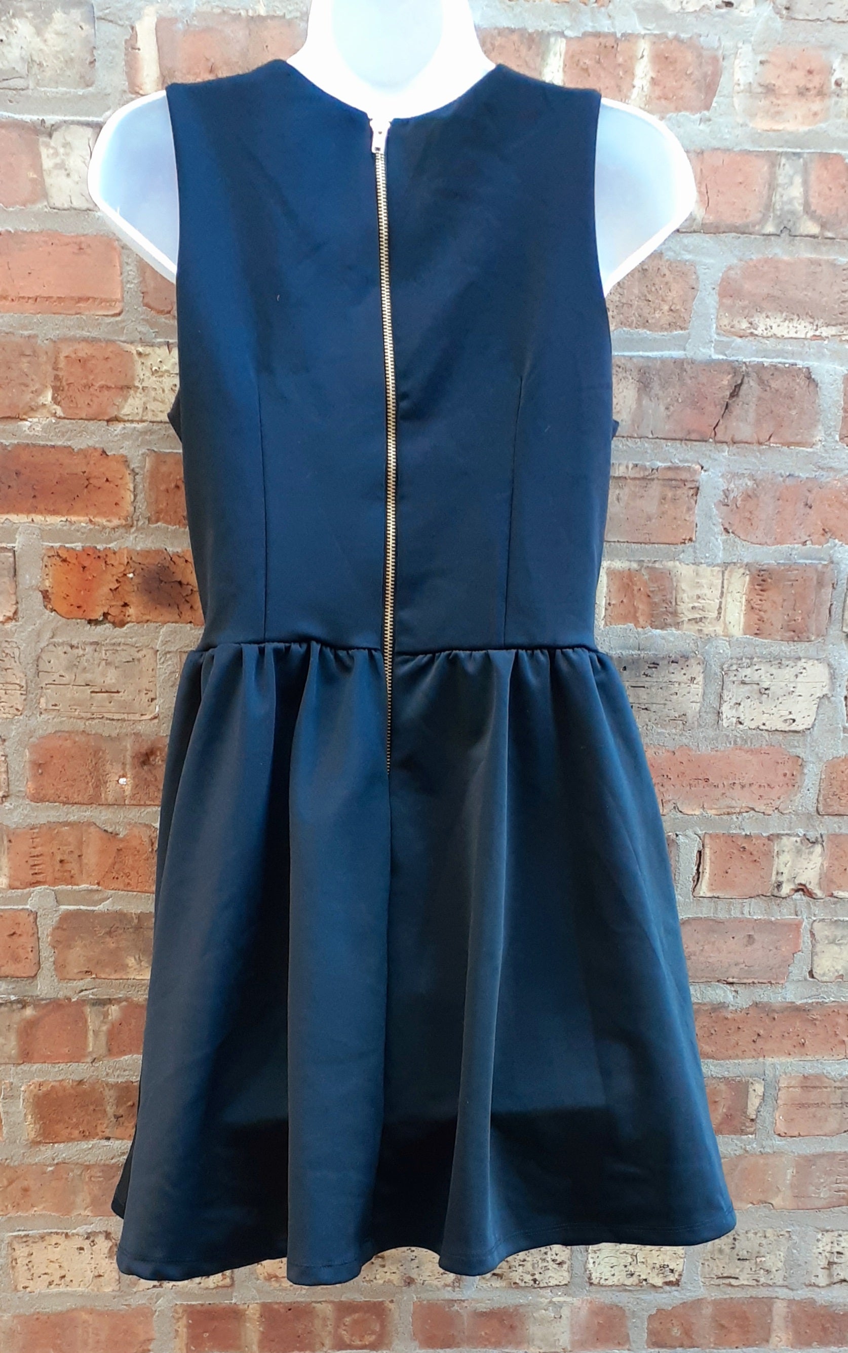Glam Vintage Cocktail Dress – Black/Size L