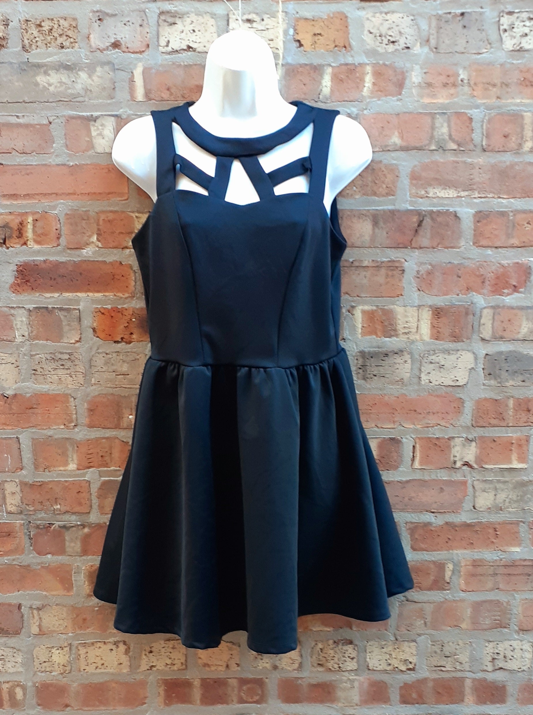 Glam Vintage Cocktail Dress – Black/Size L