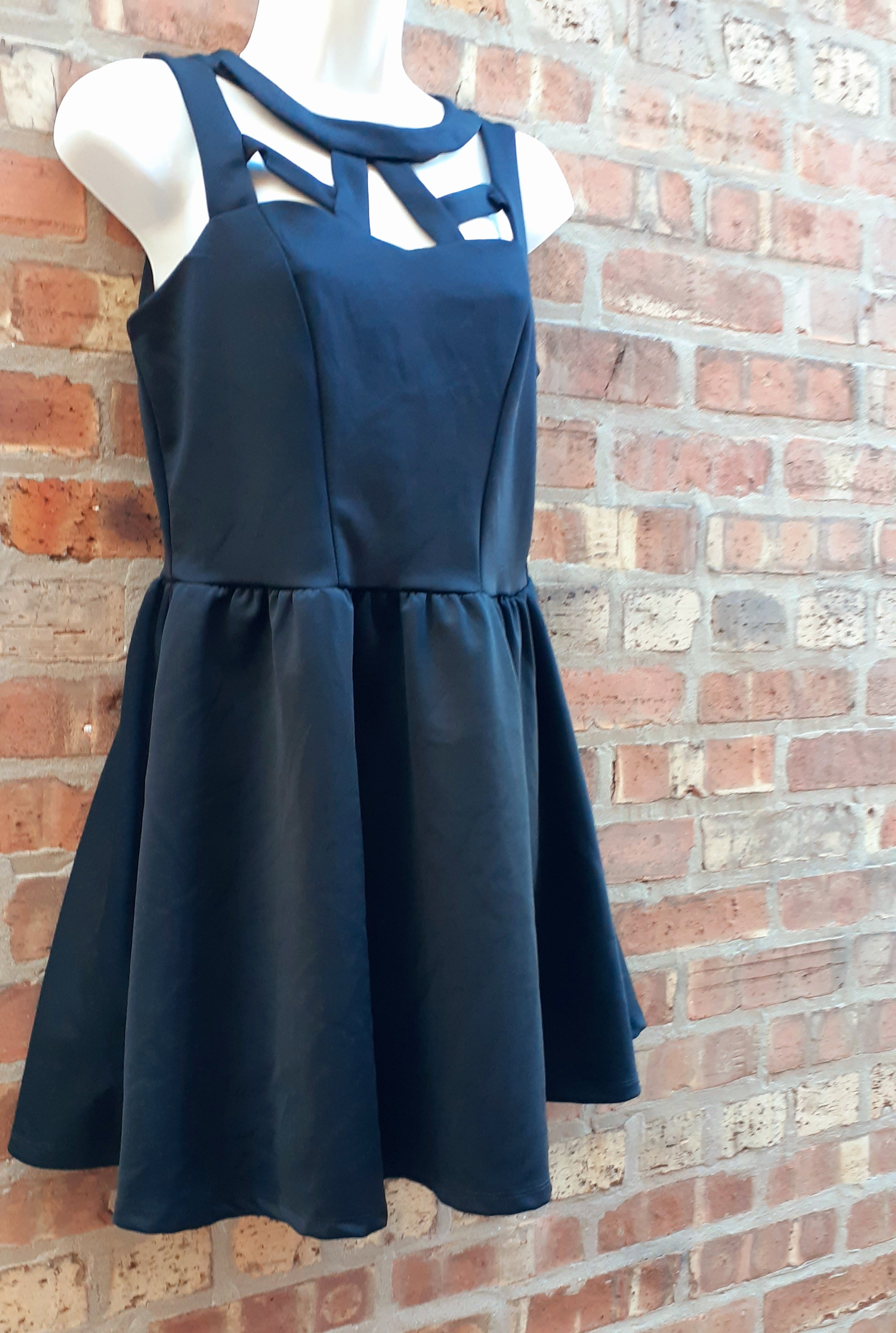 Glam Vintage Cocktail Dress – Black/Size L