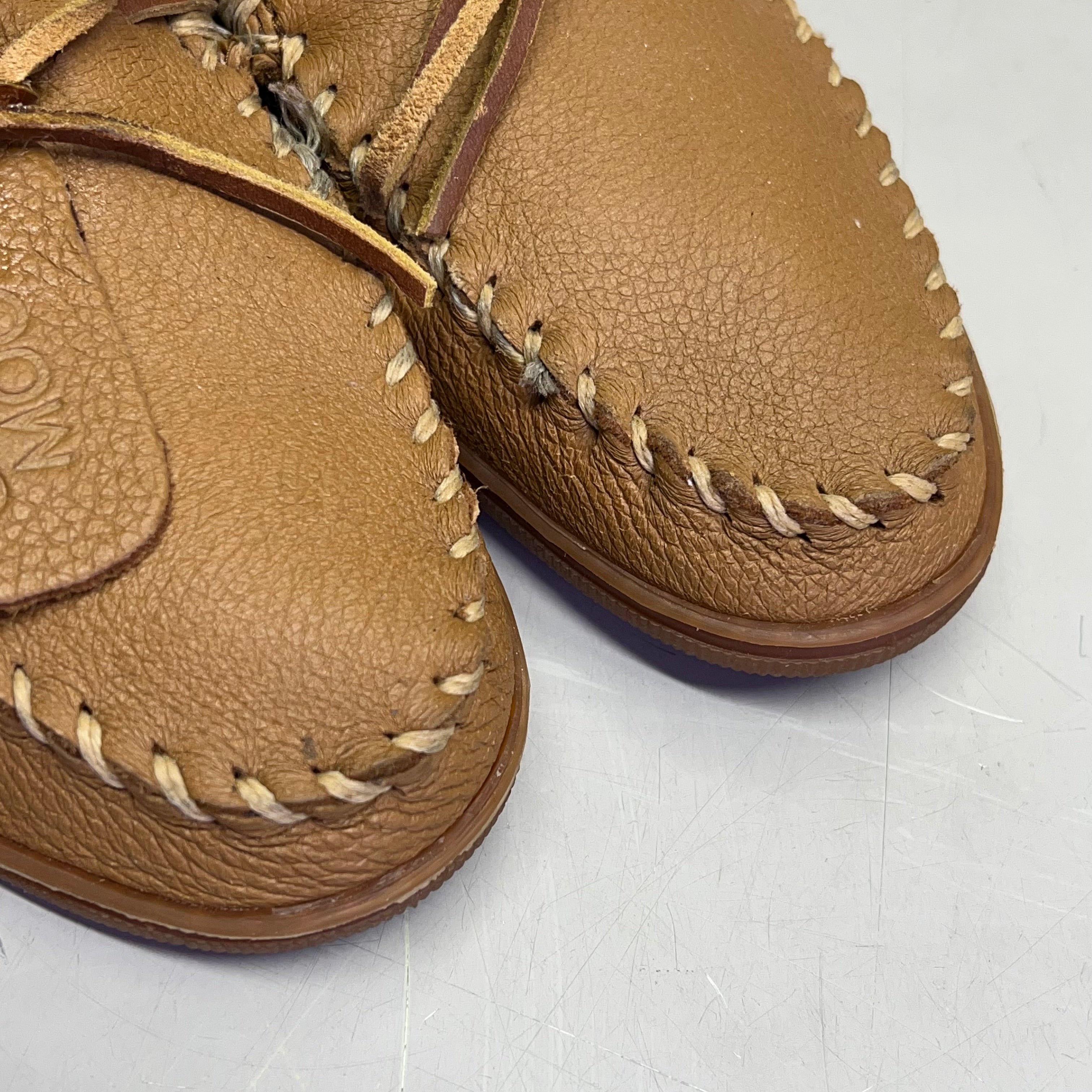 MINNETONKA Genuine Pre-Owned Moosehide Classic – Size Men's 11 – Natural/Brown
