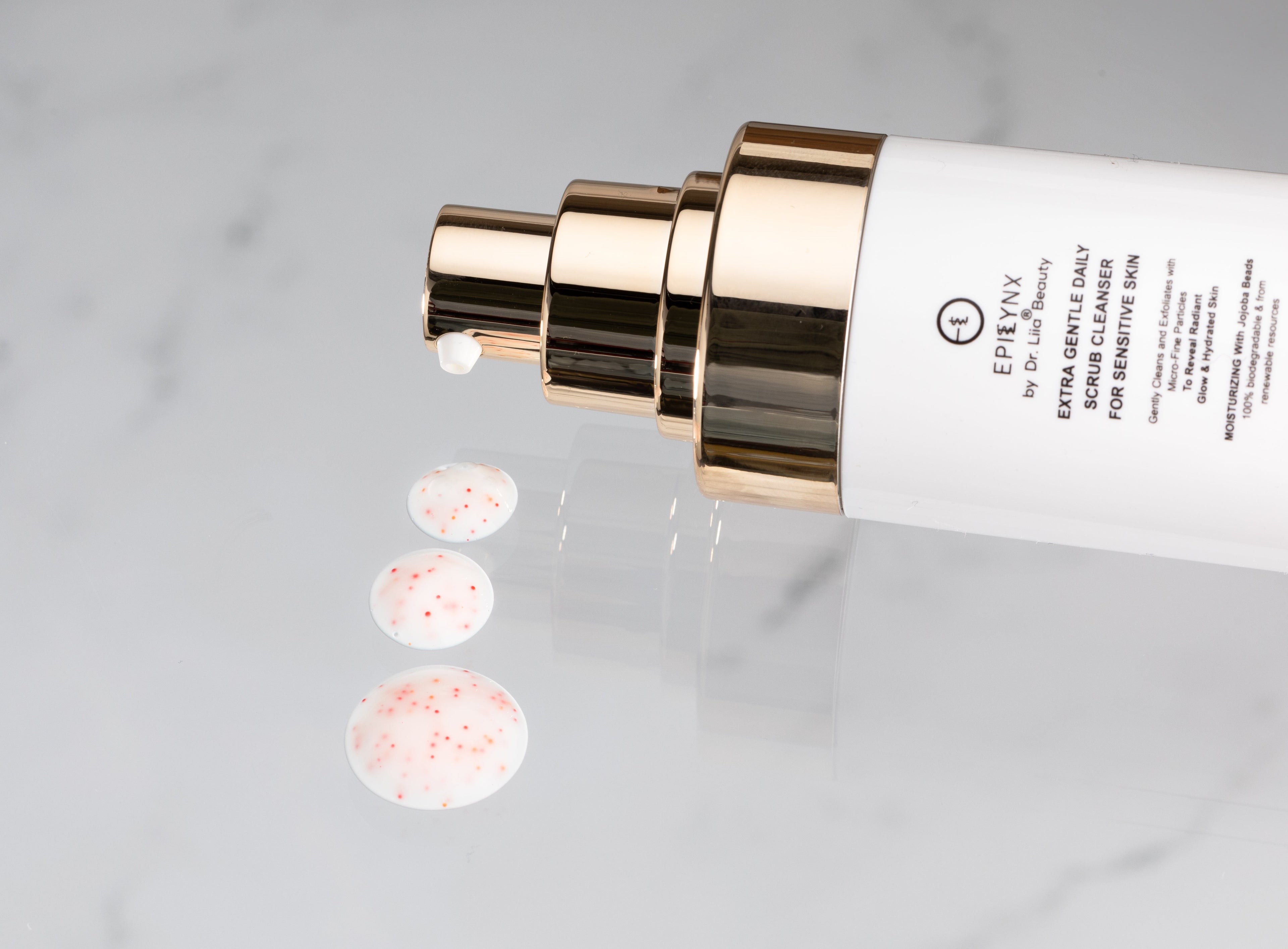 Gentle Exfoliating Face Scrub – Hyaluronic Acid, Aloe Vera & Biodegradable Jojoba Beads