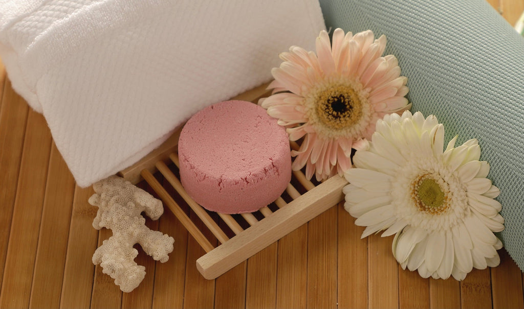 All-Natural Plastic-Free Shampoo Bar