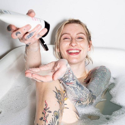 The Stories + Ink TATTOO Enhancing Exfoliating Body Wash – 6.76 fl Oz