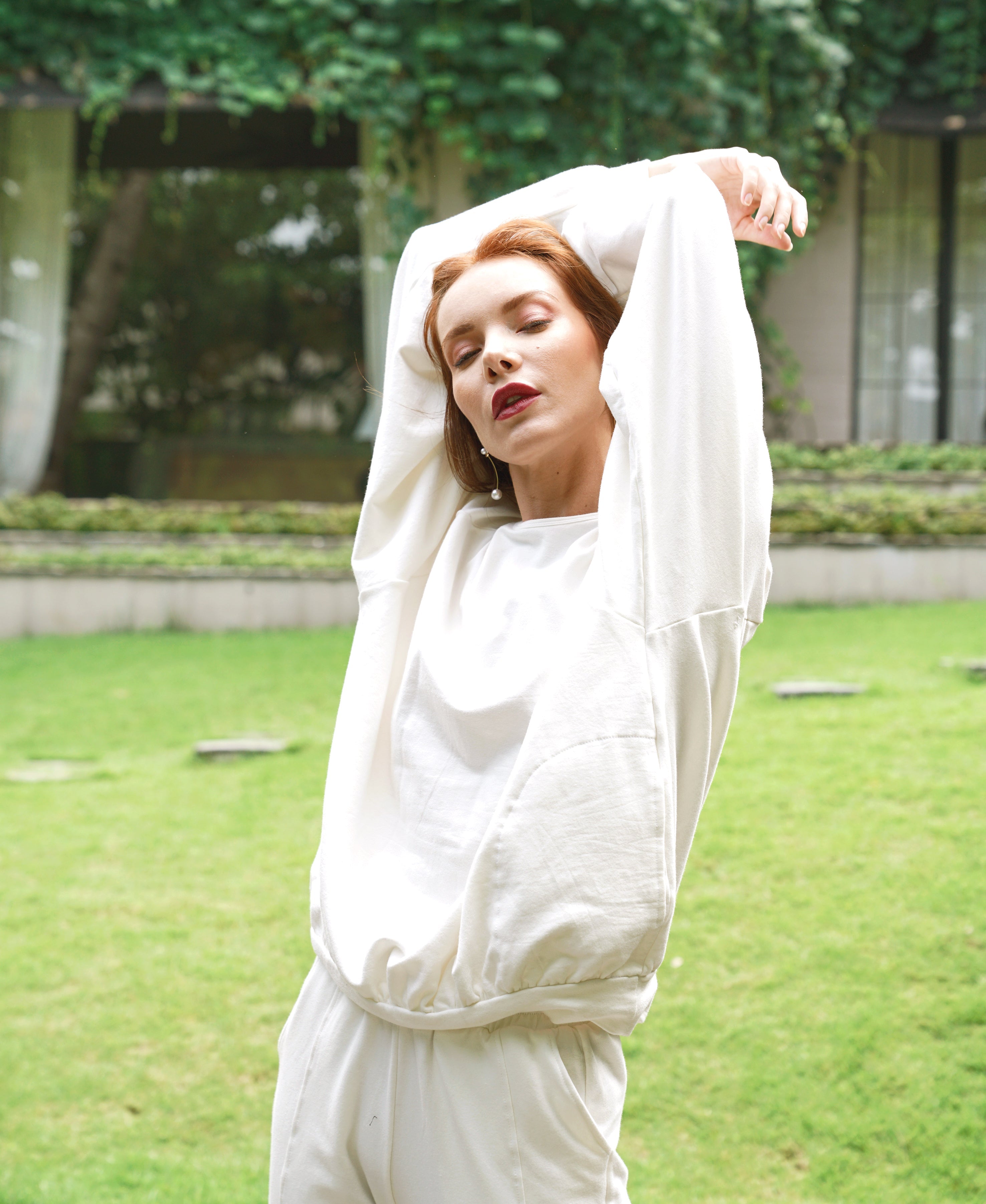 Haley Bamboo Fleece Oversized Fit Sweater – Off White