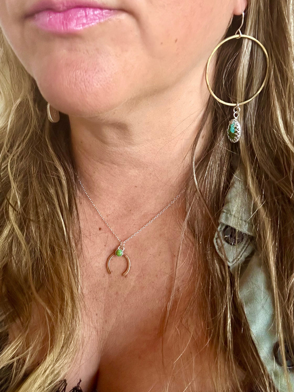 Share Luck - Lucky Horseshoe Charm Necklace - Turquoise-3