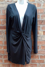 New Pre-Owned Low Plug Black Knit Mini Dress – Size L