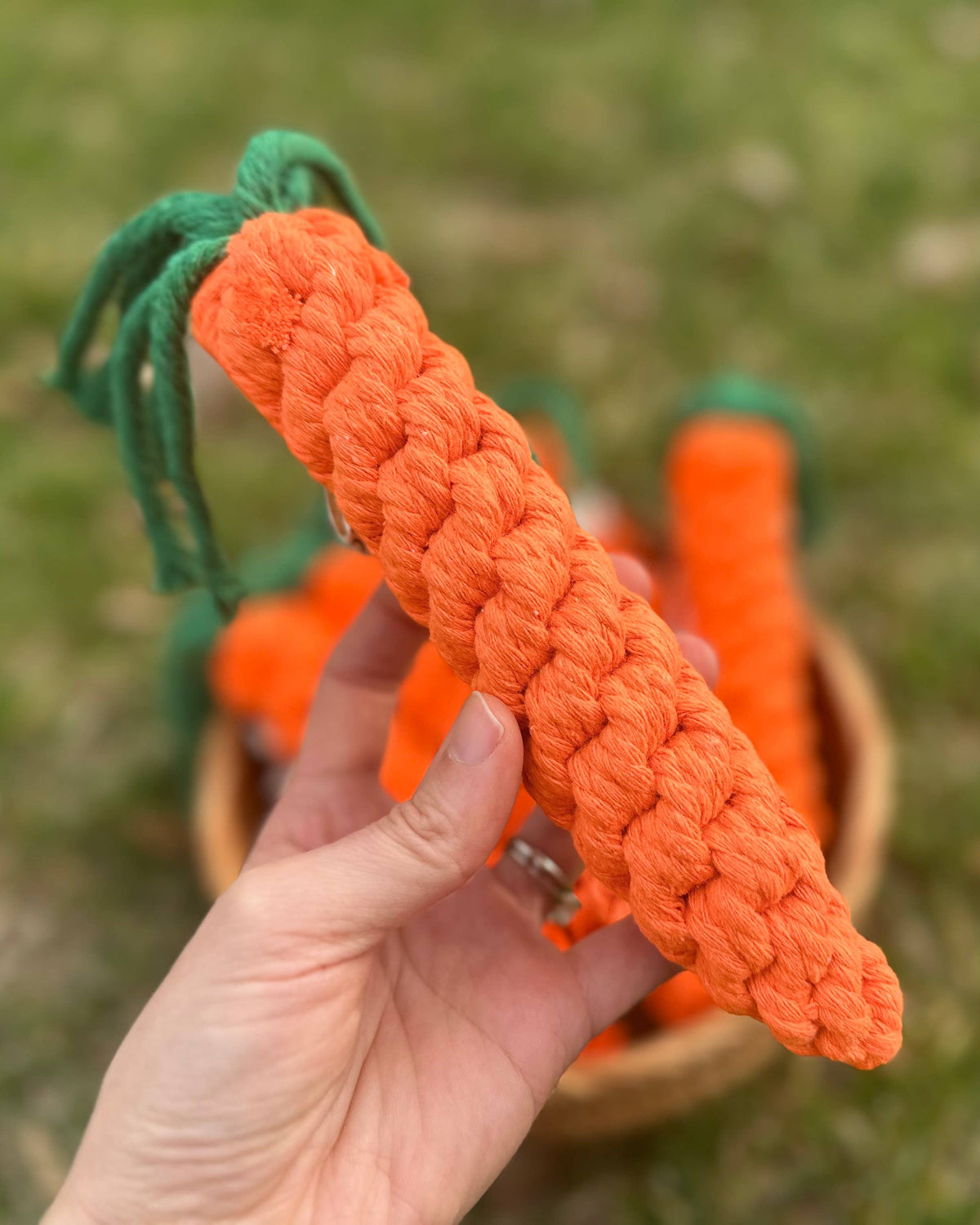 Monli Handcrafted Carrot Rope Toy for Small and Medium Size Dogs
