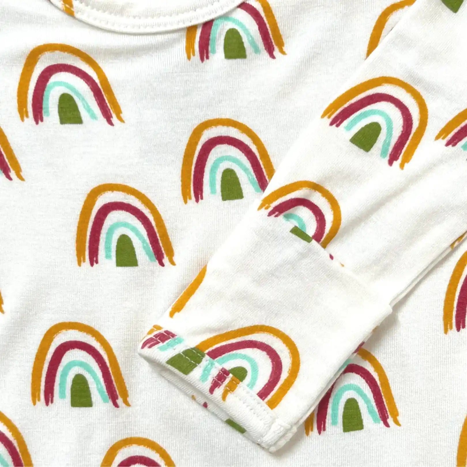 Newborn Bamboo Viscose Gown + Hat Set – Rainbow