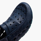 Dogtooth Clog