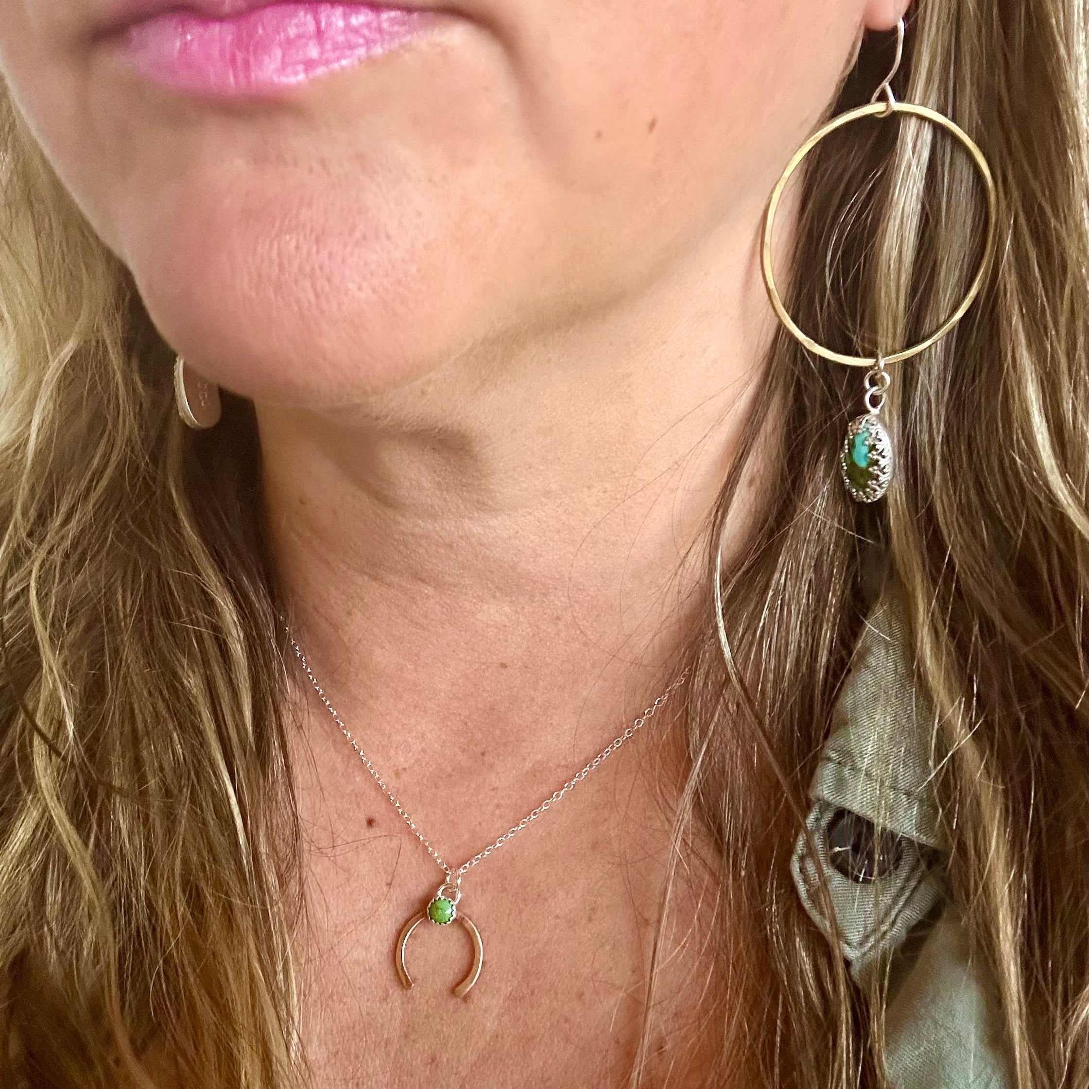 Share Luck - Lucky Horseshoe Charm Necklace - Turquoise-3