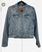 The VAL FLEURY Customized Levi’s Denim Jacket