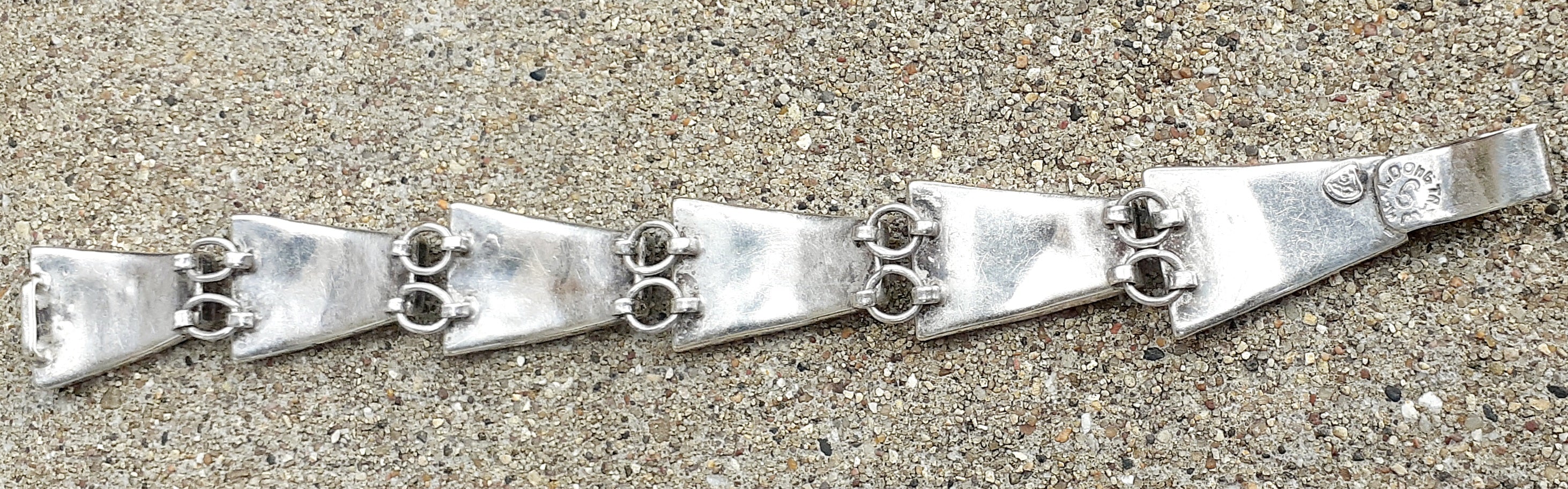 Vintage Mother of Pearl and Sterling Silver Bracelet – 7"