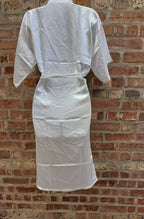 Vintage White Satin Kimono Robe – Size XL/XXL – New In Package