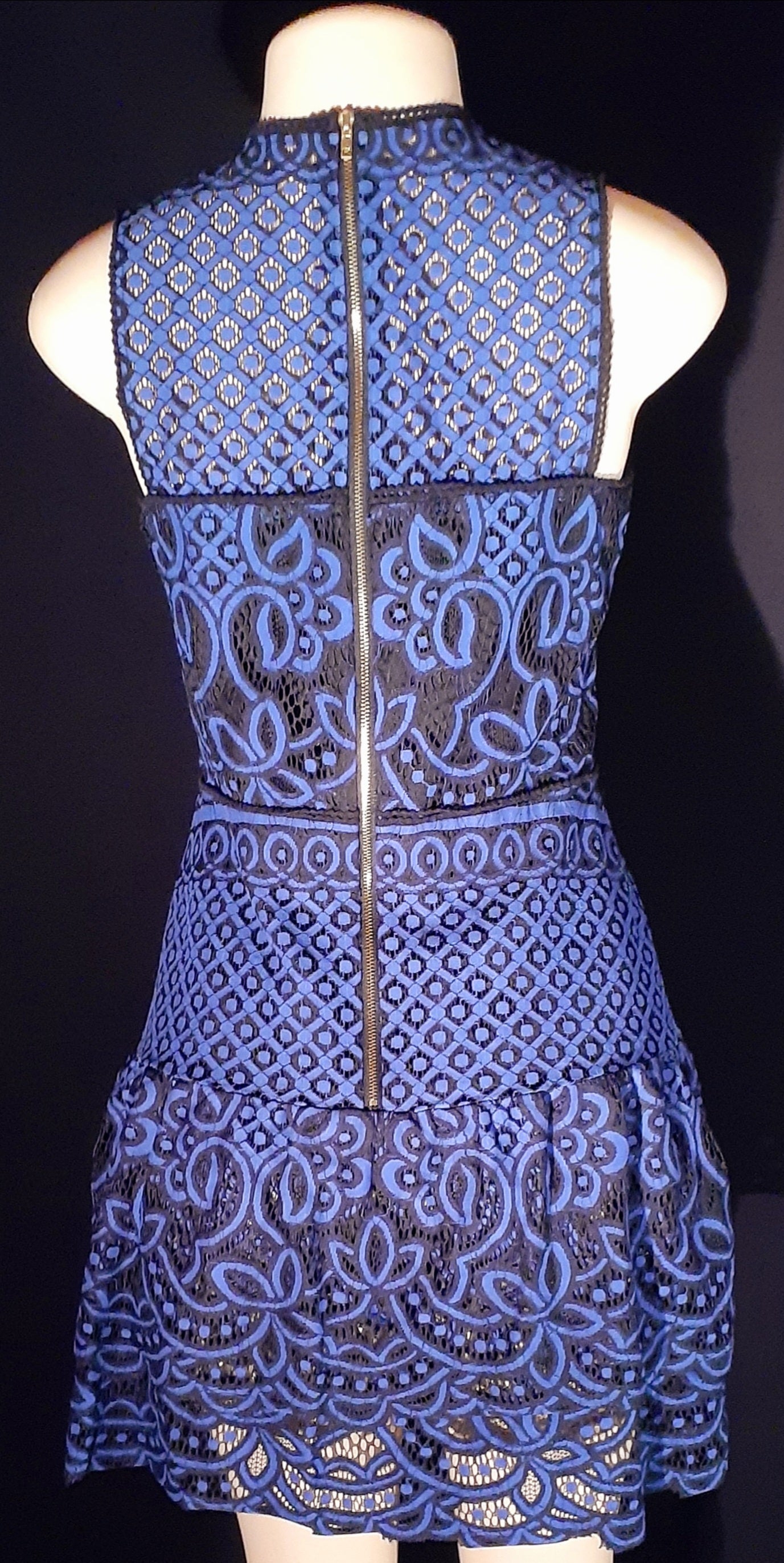 Vintage Style Eyelit Lace Mini Dress – Size M