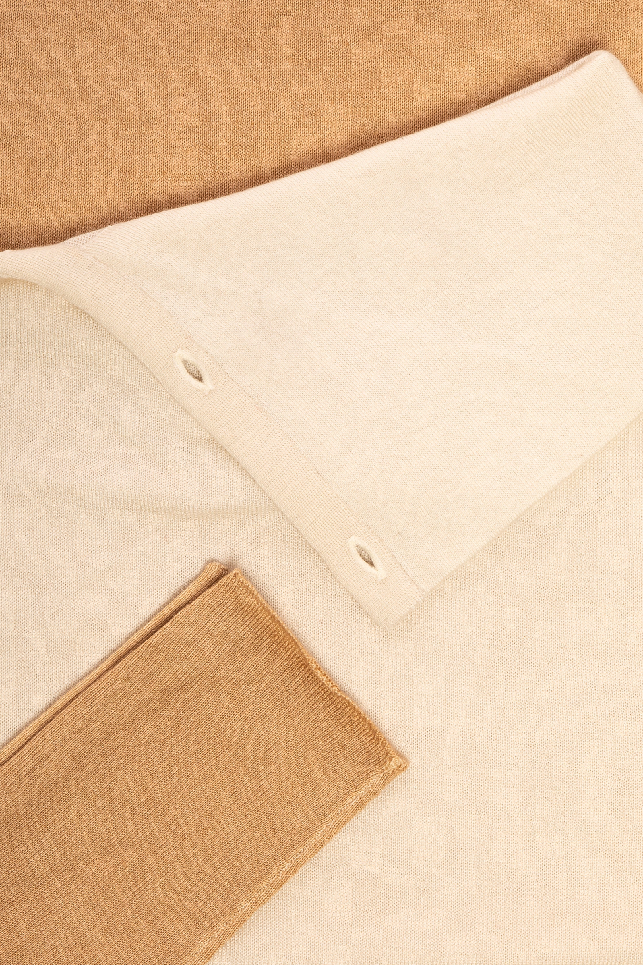 Pearl Body Fitted Flap Turtleneck Textured Top