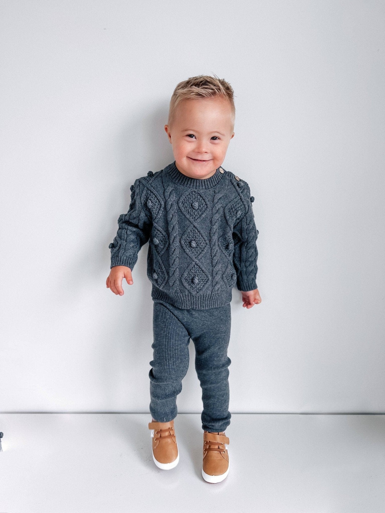 The William Toddler & Youth Sneaker