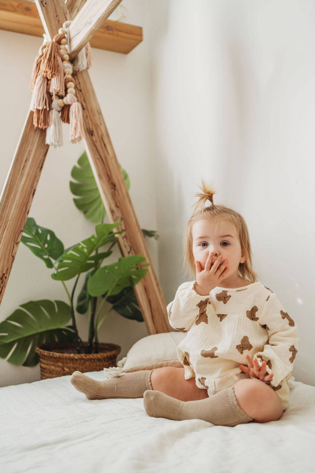 LLB Eyelet Knee High Socks (2 pairs in each order)