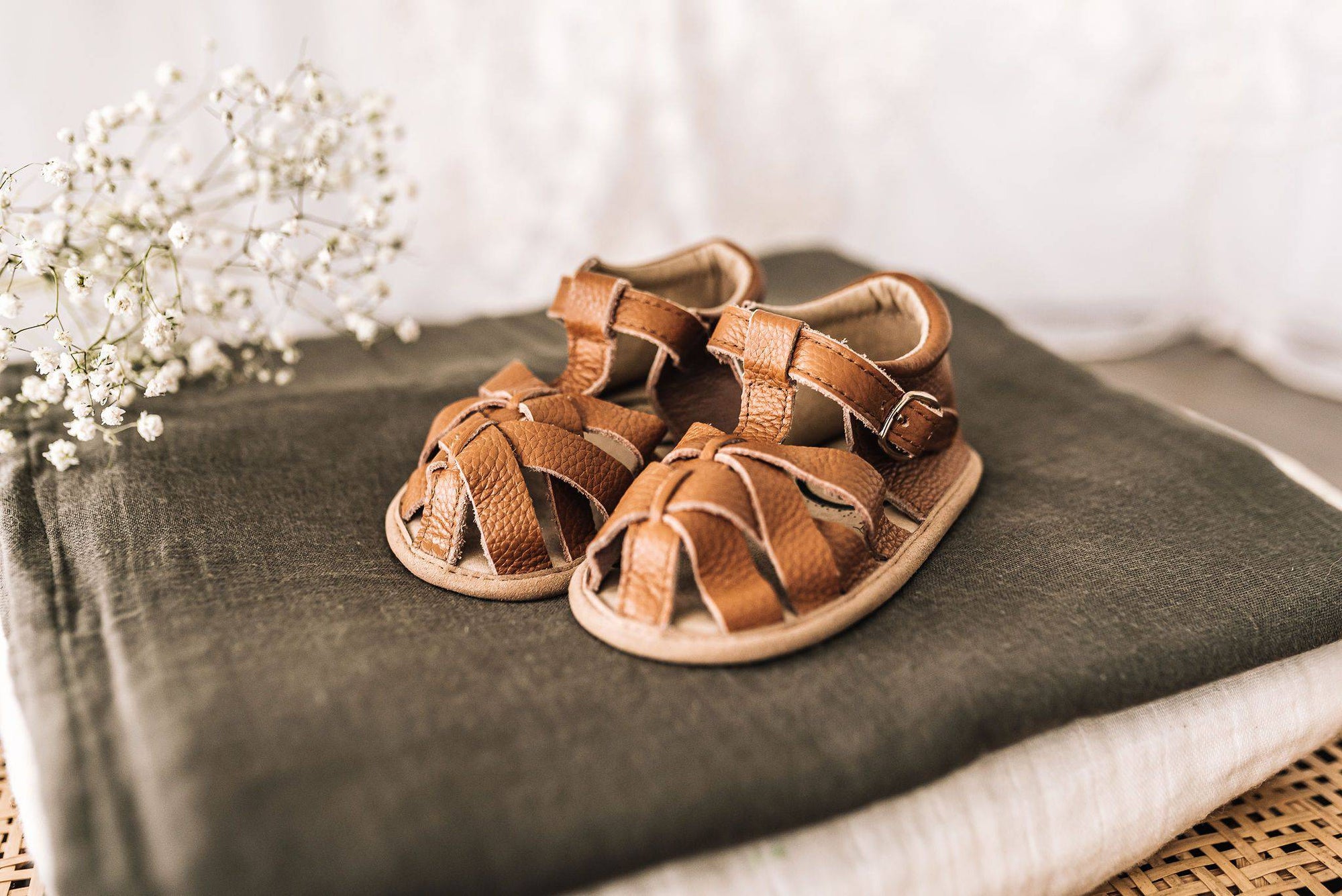 The Toddler & Kids Closed Toe Sandal