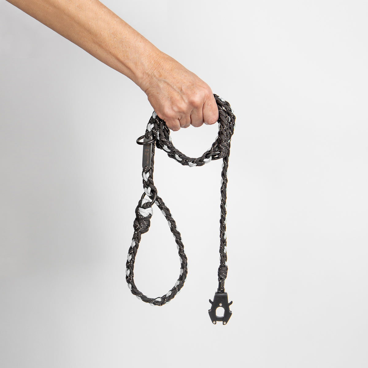 The Handcrafted Forever Leash for Strong Pulling Pups